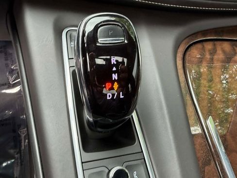 Used 2022 Cadillac Escalade Sport Platinum w/ LPO, ONYX Package AWD/4WD image 25