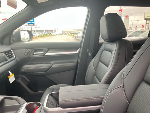 New 2026 GMC Terrain Elevation w/ Elevation Premium Package image 10