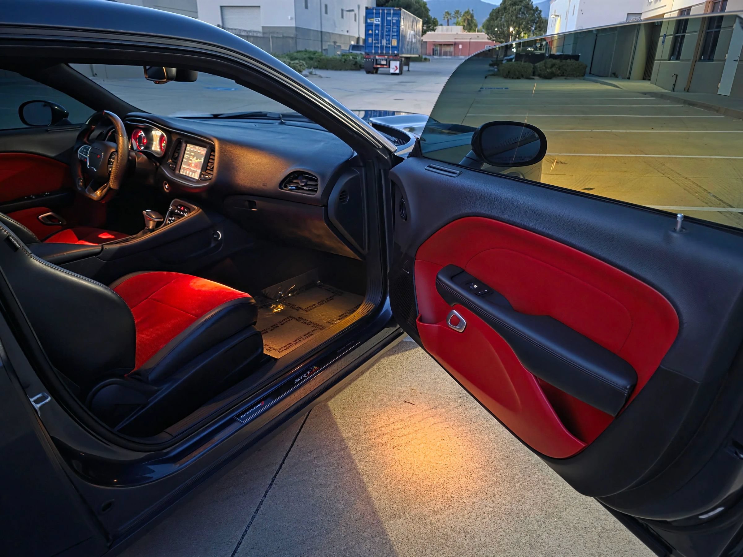 Used 2016 Dodge Challenger R/T Scat Pack w/ Leather Interior Group RWD image 20
