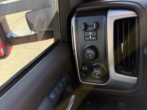 Used 2019 GMC Sierra 2500 SLT w/ Duramax Plus Package image 11