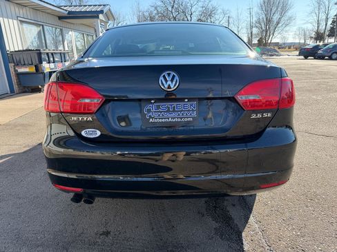 Used 2013 Volkswagen Jetta SE image 4