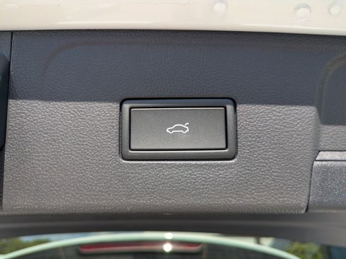 New 2026 Volkswagen Atlas Peak Edition AWD/4WD image 15