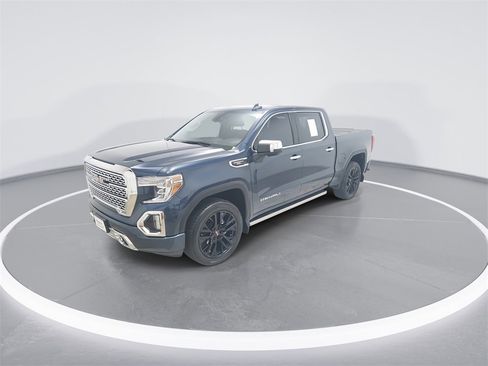 Used 2022 GMC Sierra 1500 Denali w/ Denali Premium Package image 2