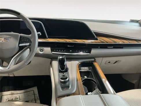 Used 2023 Cadillac Escalade ESV Premium Luxury Platinum w/ LPO, Radiant Package image 9