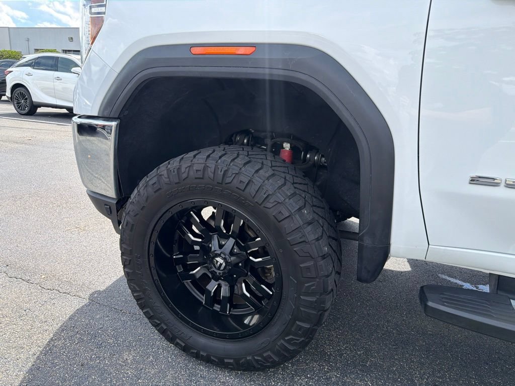 Used 2023 GMC Sierra 2500 SLT w/ SLT Premium Package AWD/4WD image 10