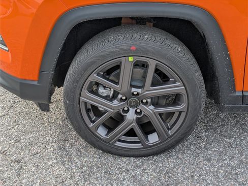 New 2026 Jeep Compass Latitude image 5