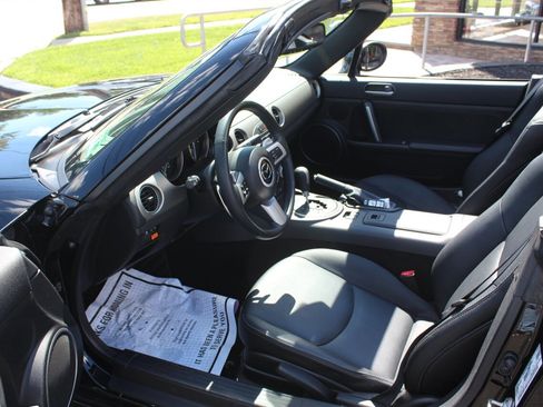 Used 2012 MAZDA MX-5 Miata Grand Touring w/ Premium Pkg image 8