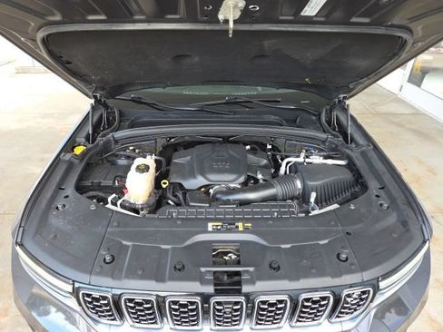 Used 2022 Jeep Grand Cherokee Summit AWD/4WD image 81