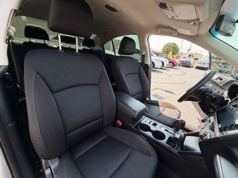 Used 2017 Subaru Legacy 2.5i Premium AWD/4WD image 21