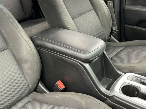 Used 2019 Chevrolet Colorado LT w/ LT Convenience Package RWD image 44