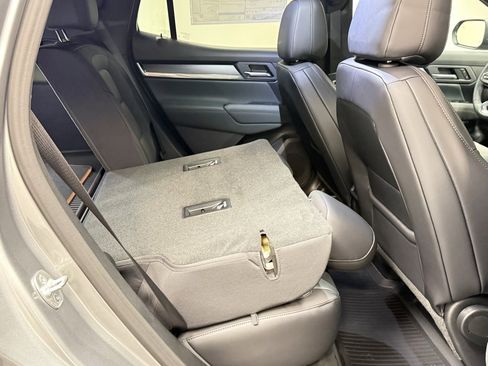 New 2026 GMC Terrain AT4 w/ LPO, Floor Liner Package image 18