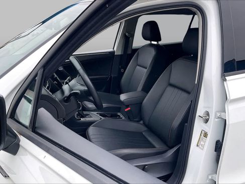 Used 2024 Volkswagen Tiguan Wolfsburg Edition FWD image 9