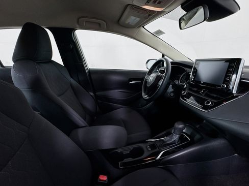 Used 2021 Toyota Corolla LE image 27
