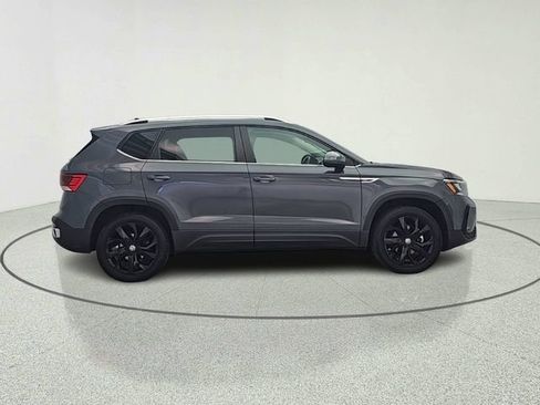 Used 2022 Volkswagen Taos SE AWD/4WD image 7
