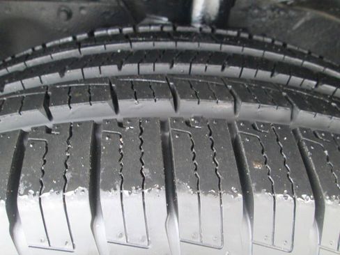 Used 2015 Ford Transit 250 130 Low Roof w/ Exterior Upgrade Package image 9