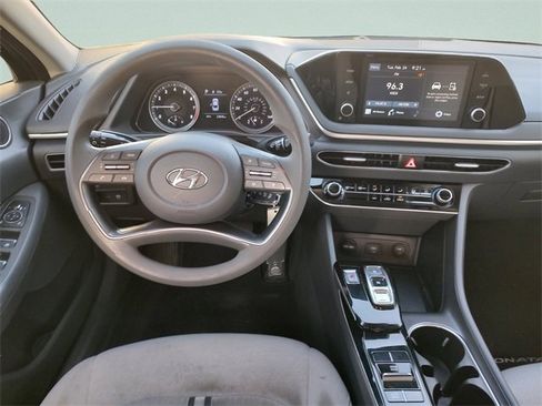 Used 2022 Hyundai Sonata SE image 10