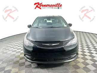 New 2026 Chrysler Voyager LX video 2