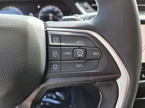 New 2026 Jeep Grand Cherokee Altitude RWD image 18