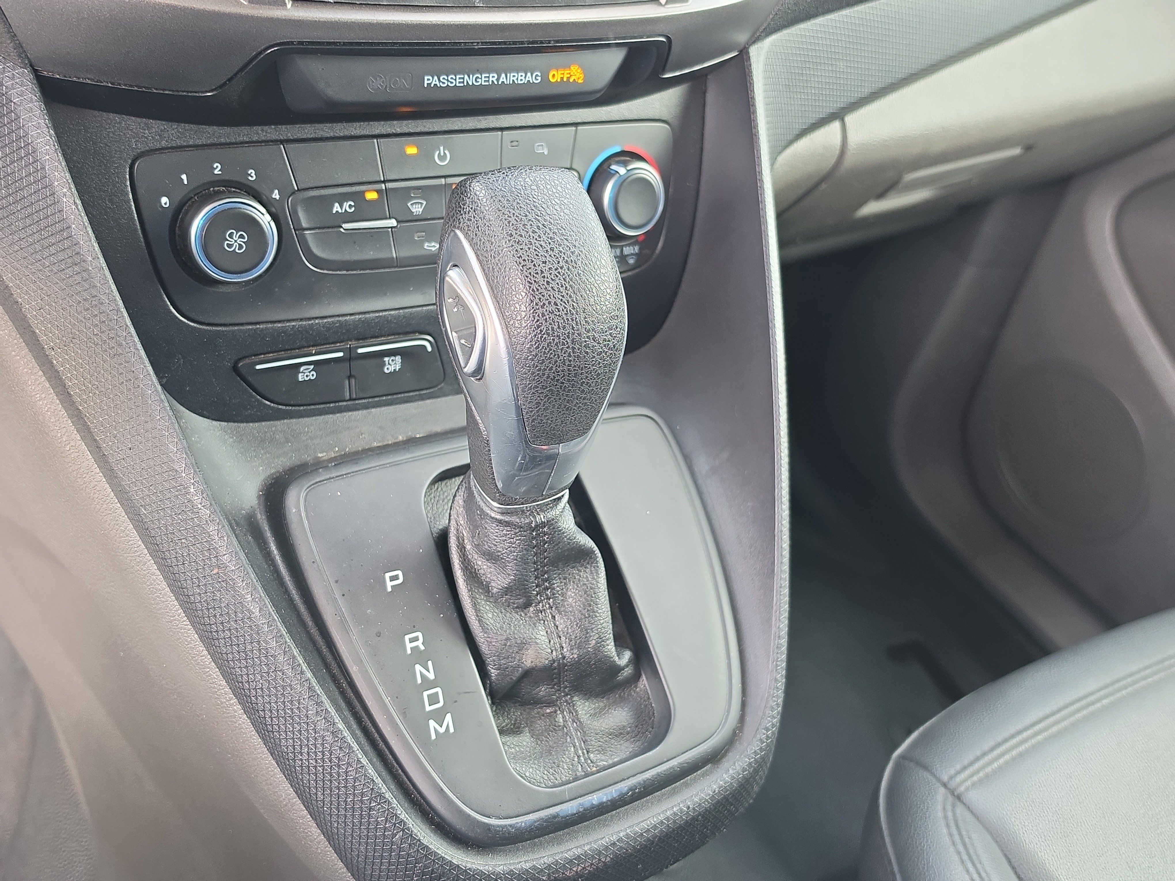 Used 2022 Ford Transit Connect XL FWD image 23