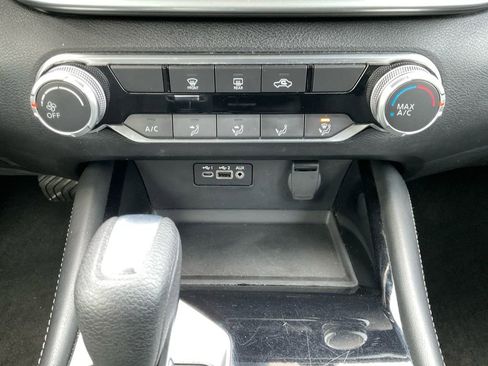 Used 2023 Nissan Altima 2.5 SV image 23