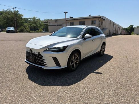 Used 2023 Lexus RX 350 Premium w/ Cold Area Package AWD/4WD image 4