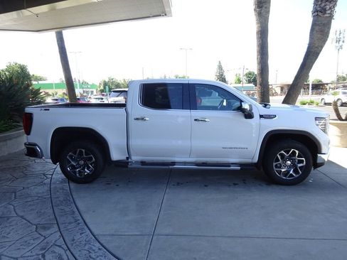 New 2026 GMC Sierra 1500 SLT AWD/4WD image 11