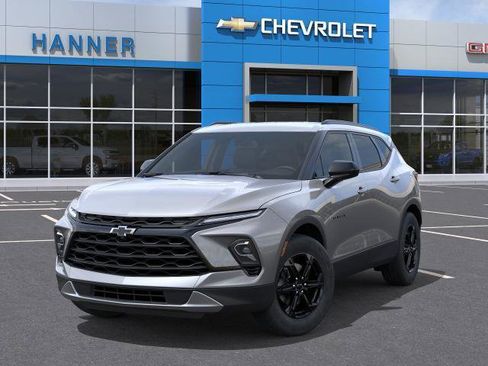 New 2026 Chevrolet Blazer LT w/ Midnight/Sport Edition FWD image 24