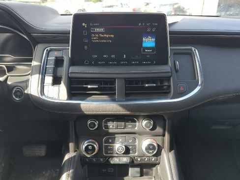 Used 2023 GMC Yukon XL AT4 w/ AT4 Premium Package image 14