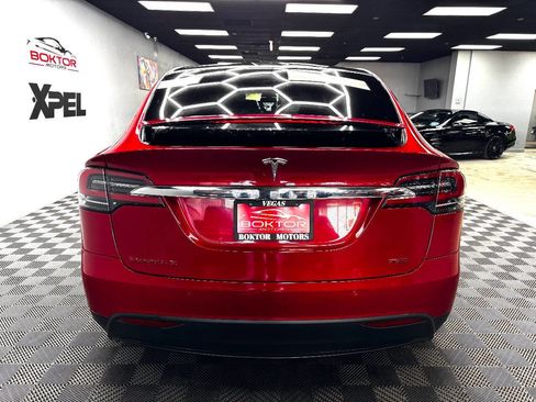 Used 2017 Tesla Model X 75D image 10