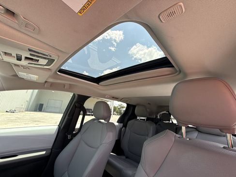 Certified 2026 Toyota Sienna XLE FWD image 16