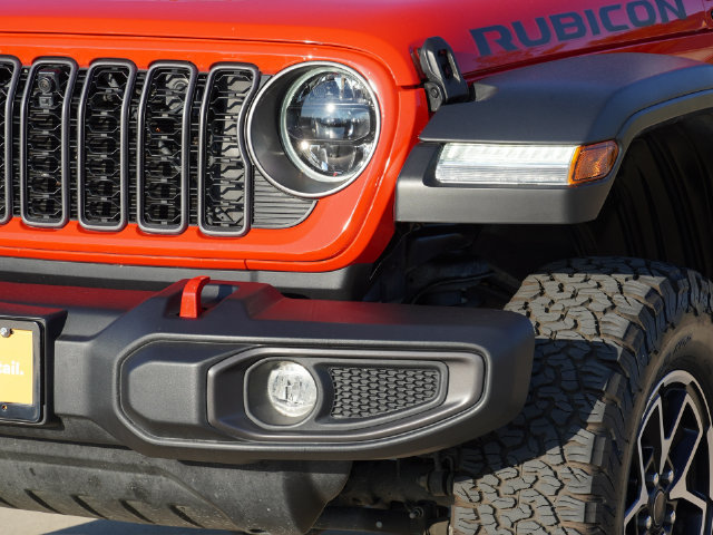 Certified 2024 Jeep Wrangler Unlimited Rubicon w/ Technology Group AWD/4WD image 11