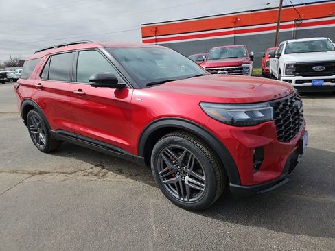 New 2026 Ford Explorer ST-Line image 1