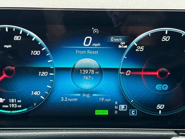 Certified 2023 Mercedes-Benz EQB 300 4MATIC w/ Exclusive Package image 30