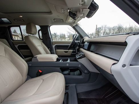 Used 2020 Land Rover Defender 110 S image 18