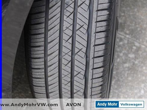 Used 2025 Volkswagen Jetta SE image 12