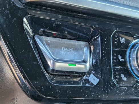 Used 2022 GMC Sierra 1500 Denali w/ Technology Package image 17