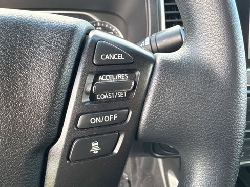 Used 2024 Nissan Frontier SV w/ Technology Package image 29