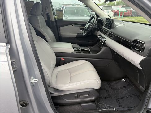 Certified 2025 Honda Pilot EX-L image 34
