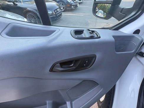 Used 2016 Ford Transit 150 130 Low Roof w/ Exterior Upgrade Package RWD image 17