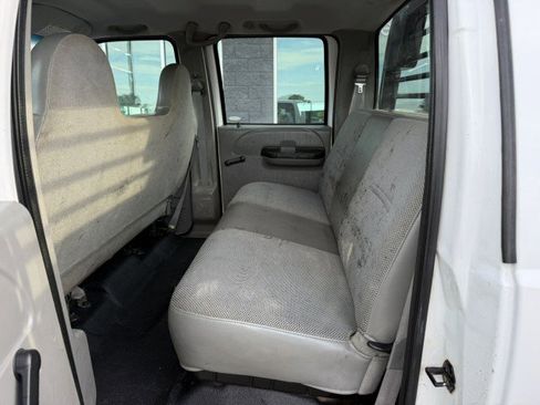 Used 2005 Ford F350 XL image 24