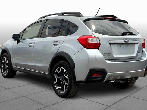 Used 2017 Subaru Crosstrek 2.0i Premium image 9