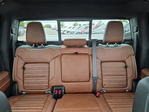 Used 2024 GMC Sierra 1500 Denali Ultimate AWD/4WD image 44