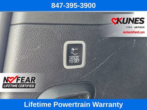 Used 2024 Jeep Wagoneer Series II w/ Flexible Seating Group AWD/4WD image 23