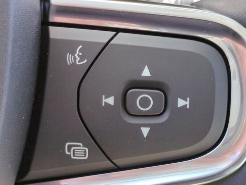 New 2026 Volvo XC40 B5 Ultra AWD/4WD image 22