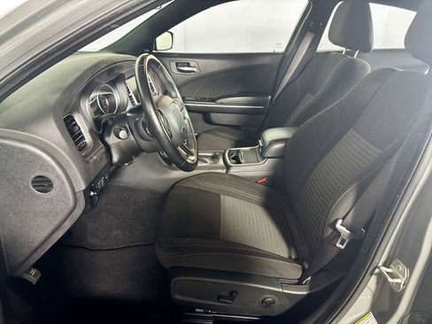 Used 2023 Dodge Charger SXT image 11