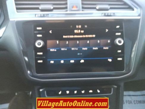 Used 2020 Volkswagen Tiguan SE R-Line image 42
