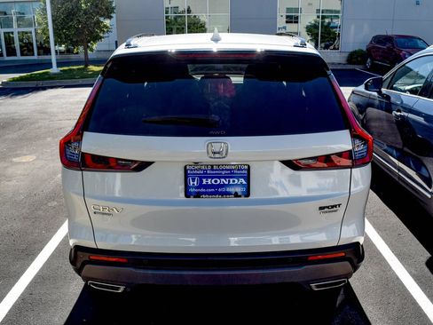 Used 2024 Honda CR-V Sport Touring image 17
