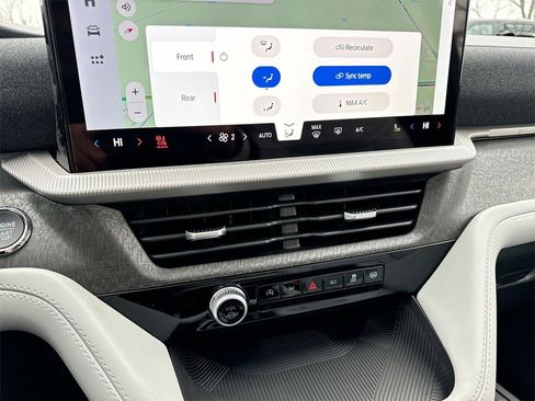 New 2026 Ford Explorer Platinum w/ LUX Leather Package image 16