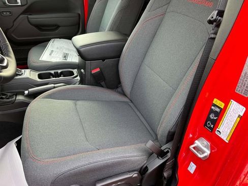 New 2026 Jeep Wrangler Rubicon w/ Technology Group image 17