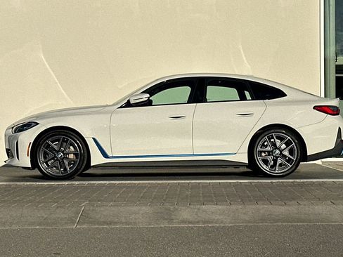 Used 2023 BMW i4 eDrive35 image 6